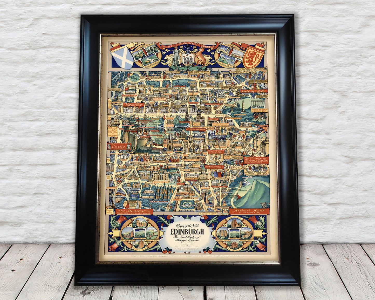 EDINBURGH map by Kerry Lee 1947 "The Auld Reekie of History & Romance"